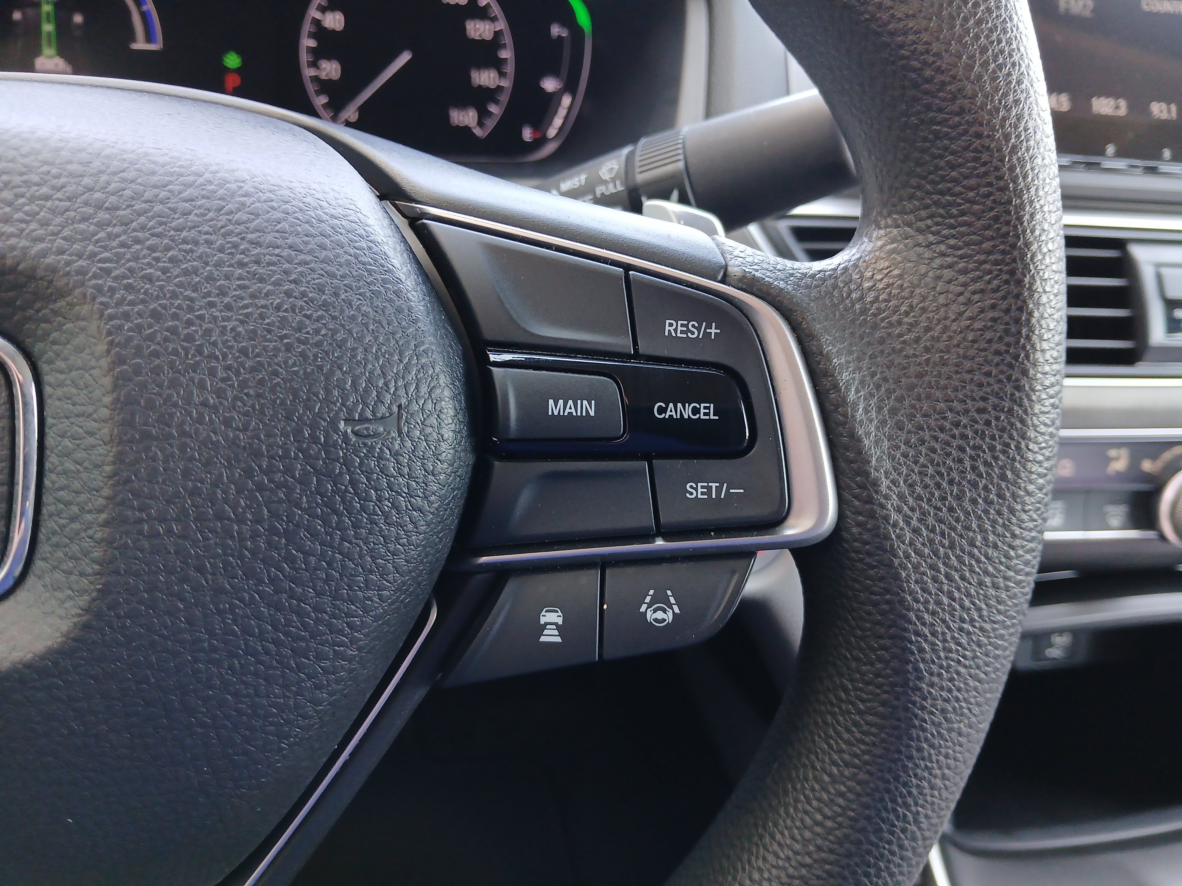 Used 2020 Honda Accord Hybrid image 12