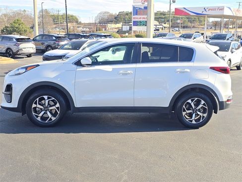 Used 2021 Kia Sportage LX image 6