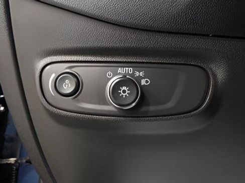 Used 2024 Chevrolet Equinox LS w/ LS Convenience Package FWD image 16