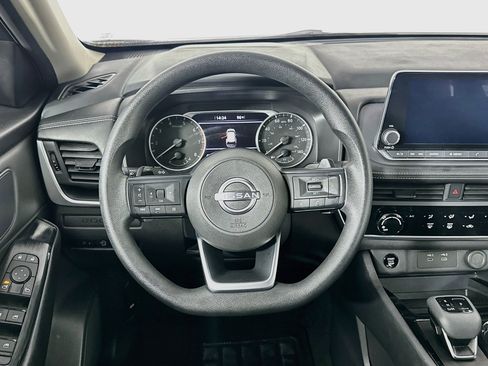 Used 2024 Nissan Rogue S FWD image 18