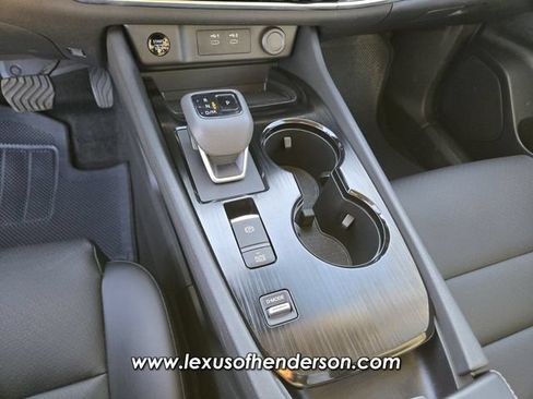 Used 2025 Nissan Rogue SV w/ SV Premium Package FWD image 30