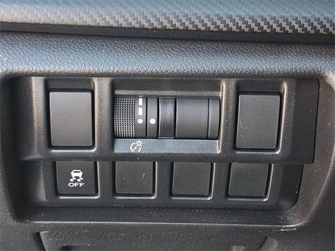 Used 2020 Subaru Impreza 2.0i image 24