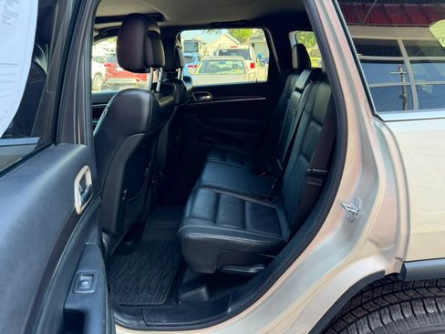 Used 2014 Jeep Grand Cherokee Limited AWD/4WD image 12