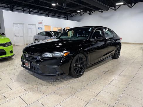 Used 2023 Honda Civic Sport image 11