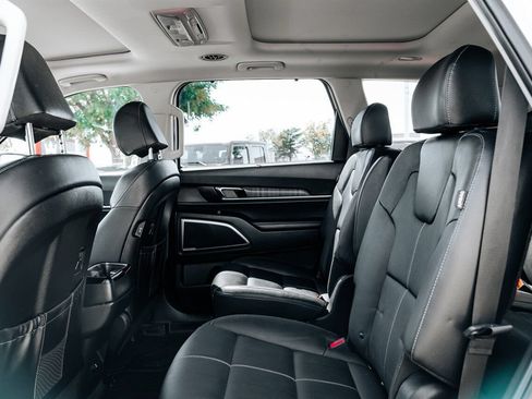Used 2025 Kia Telluride SX w/ SX Captain's Chair Package AWD/4WD image 45