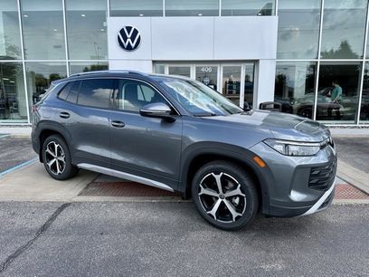 New 2025 Volkswagen Tiguan SE