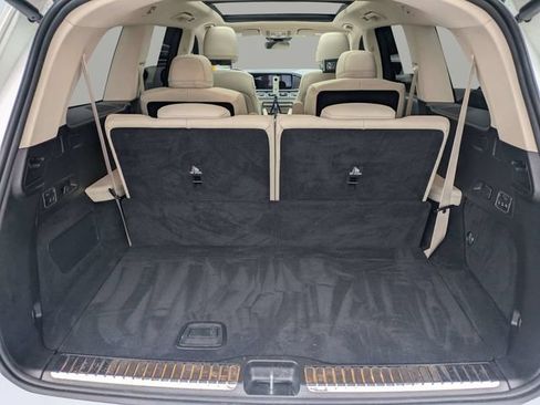 Used 2024 Mercedes-Benz GLS 450 4MATIC image 12