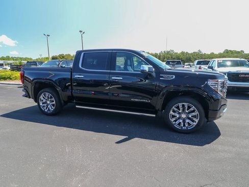 New 2025 GMC Sierra 1500 Denali w/ Denali Reserve Package image 11