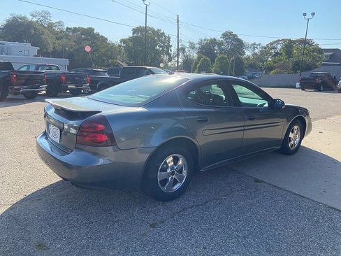 Used 2005 Pontiac Grand Prix GT w/ Leather Trim Package image 4