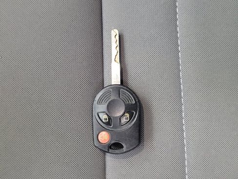 Used 2017 Ford Escape S FWD image 32