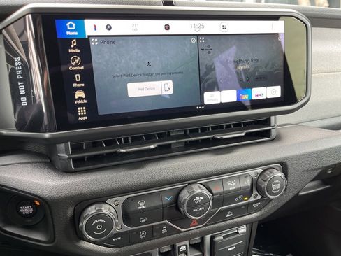 New 2026 Jeep Gladiator Sport image 33