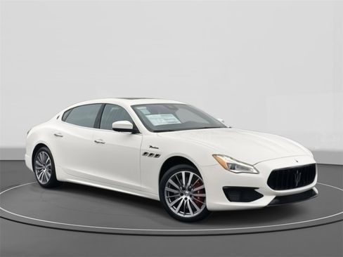 New 2022 Maserati Quattroporte Modena image 2