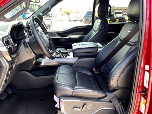 Used 2025 Ford F150 Platinum image 13