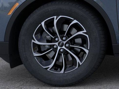 New 2026 Lincoln Nautilus Premier w/ Equipment Group 102A AWD/4WD image 19