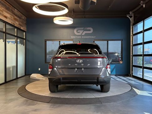Used 2026 Hyundai Kona SEL Sport FWD image 4