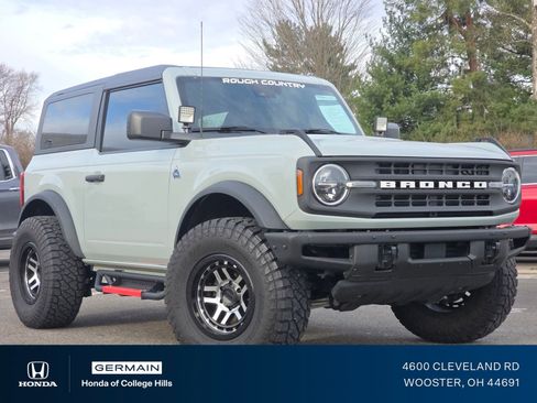 Used 2023 Ford Bronco Black Diamond image 1