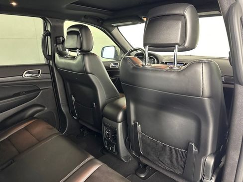 Used 2020 Jeep Grand Cherokee Altitude AWD/4WD image 33