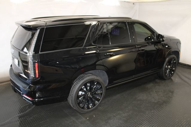 Used 2026 Cadillac Escalade Platinum Sport w/ LPO, ONYX Package AWD/4WD image 5