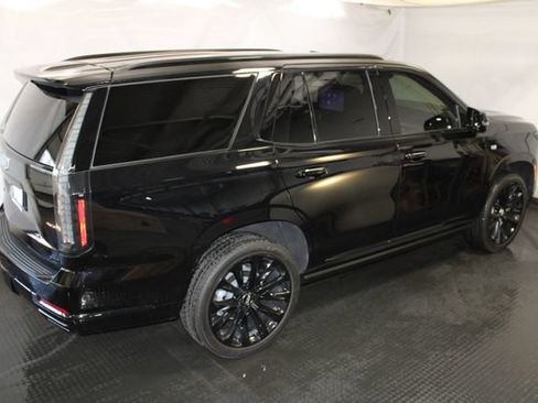 Used 2026 Cadillac Escalade Platinum Sport w/ LPO, ONYX Package AWD/4WD image 5