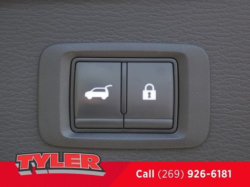 Used 2024 Mitsubishi Outlander SE AWD/4WD image 18