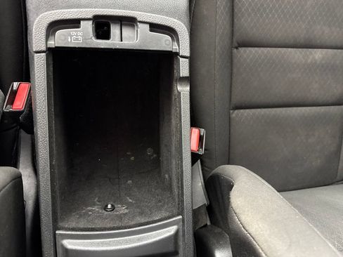 Used 2018 Jeep Grand Cherokee Laredo AWD/4WD image 22