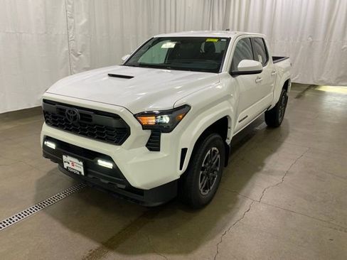 New 2026 Toyota Tacoma TRD Sport image 7