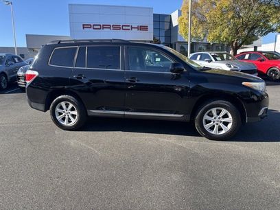 Used 2011 Toyota Highlander SE