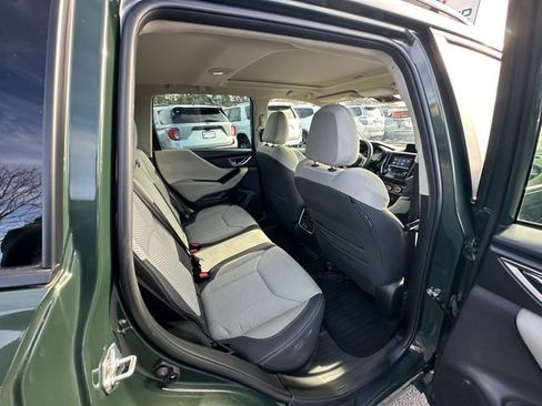 Used 2023 Subaru Forester Premium image 17
