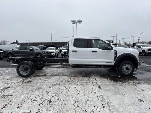 New 2026 Ford F450 XL w/ XL Chrome Package image 2