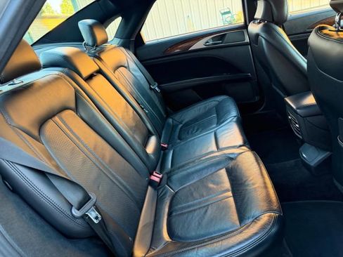 Used 2017 Lincoln MKZ Reserve image 33