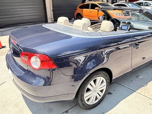 Used 2008 Volkswagen Eos Komfort FWD image 21