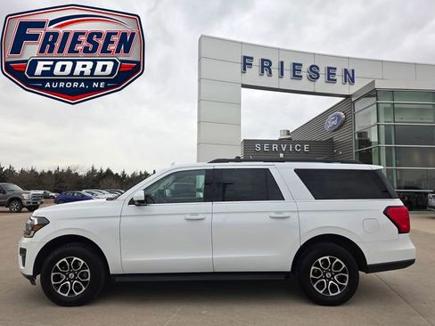 Used 2024 Ford Expedition Max XLT AWD/4WD image 4
