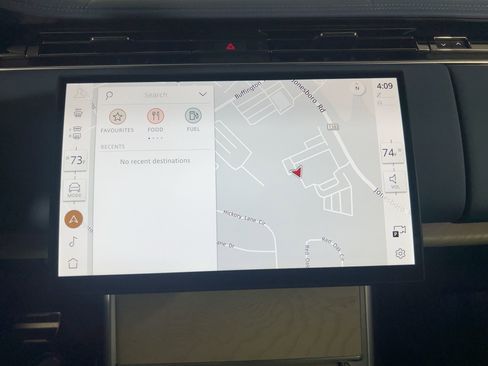 New 2025 Land Rover Range Rover SV image 21