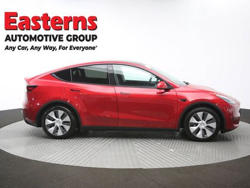 Used 2021 Tesla Model Y Long Range AWD/4WD image 40