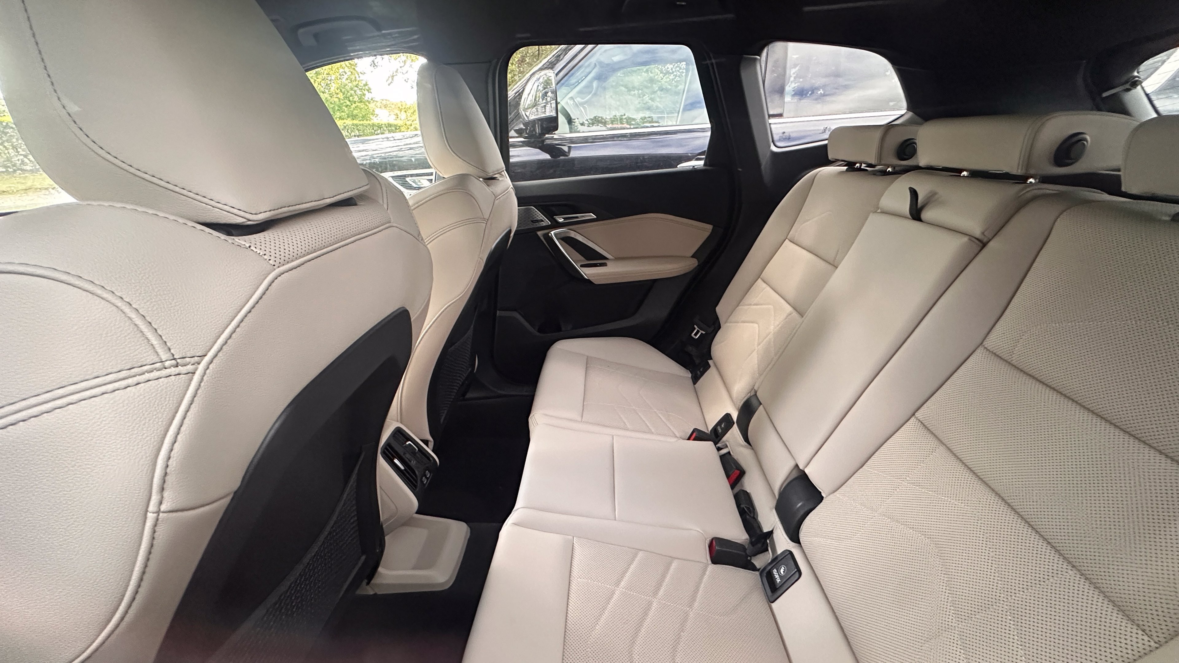 Used 2023 BMW X1 xDrive28i w/ Premium Package AWD/4WD image 7