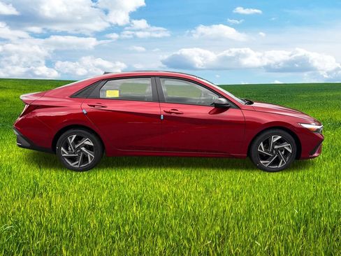 New 2026 Hyundai Elantra Sport image 8