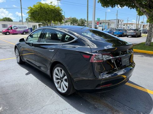 Used 2018 Tesla Model 3 Long Range RWD image 3