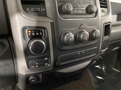 Used 2015 RAM 1500 Express AWD/4WD image 24