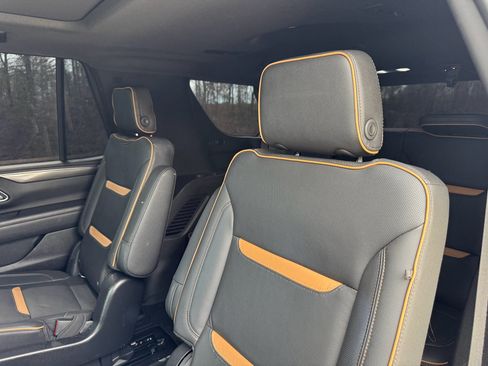 Used 2021 GMC Yukon AT4 w/ Rear Media and Nav Package image 17