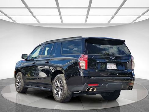 Used 2023 Chevrolet Suburban Z71 w/ Z71 Off-Road Package AWD/4WD image 6