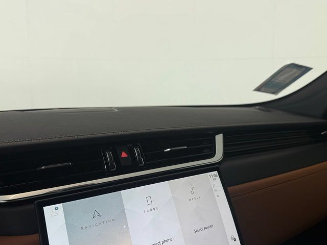 New 2026 Jaguar F-PACE R-Dynamic S AWD/4WD image 33
