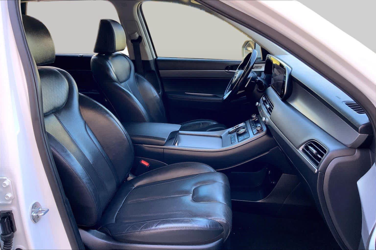 Used 2022 Hyundai Palisade SEL w/ 8P Bench Seat Package FWD image 9