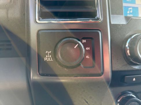 Used 2018 Ford F150 XLT w/ Equipment Group 302A Luxury AWD/4WD image 46