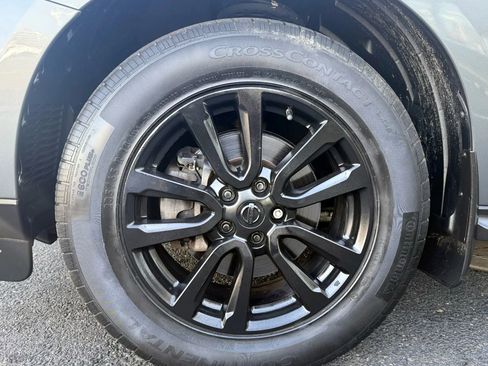 Used 2015 Nissan Pathfinder SL w/ SL Tech Package image 63