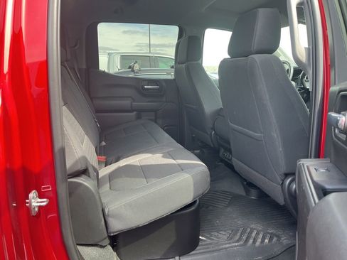 Used 2021 Chevrolet Silverado 1500 LT image 3