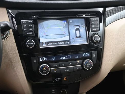 Used 2016 Nissan Rogue SL w/ SL Premium Package AWD/4WD image 18