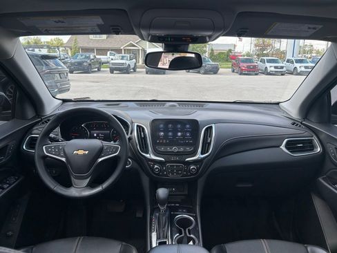 Used 2023 Chevrolet Equinox Premier FWD image 15