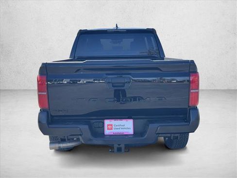 Certified 2025 Toyota Tacoma TRD Off-Road image 6