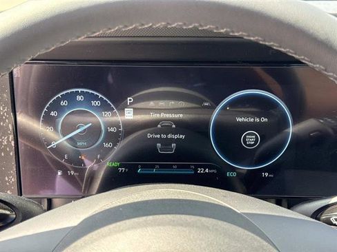 New 2026 Hyundai Elantra Limited FWD image 18