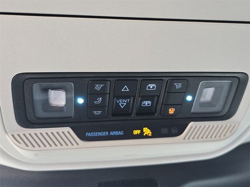 Used 2025 Ford Expedition Platinum w/ Driver's Package image 34